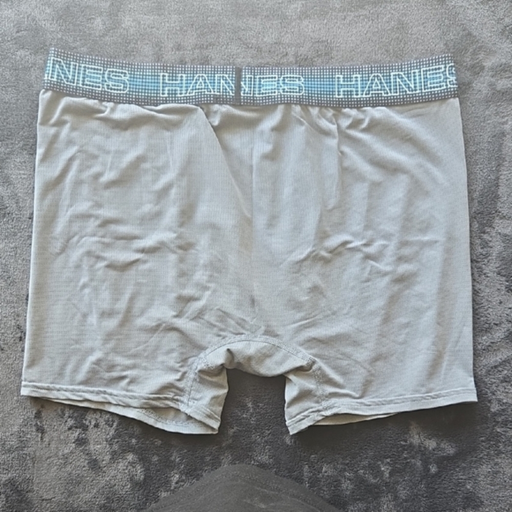 Hanes Gray Boxer Briefs with Elastic Waistband - Picture 5 of 5